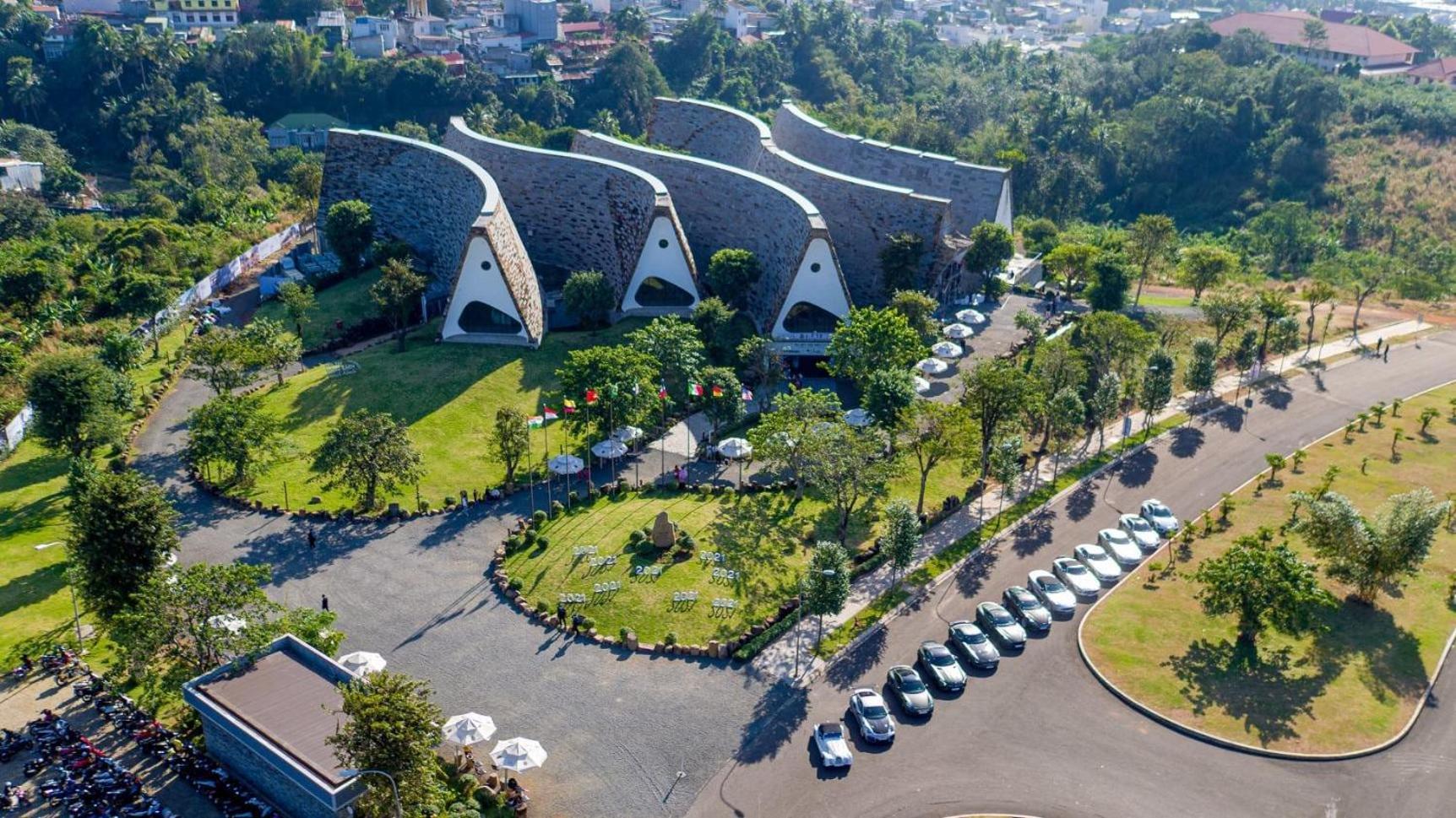 The Coffee City - Healing & Retreats Buon Ma Thuot Exterior photo